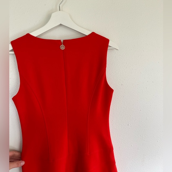 TOMMY HILFIGER DRESS — SIZE 6 - Picture 5 of 7